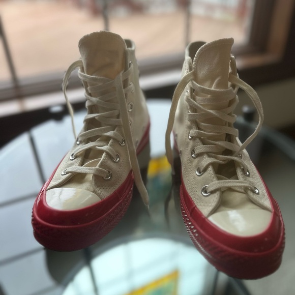 Converse Comme des Garçons Play x White Sneakers with Red soles. - Picture 11 of 11